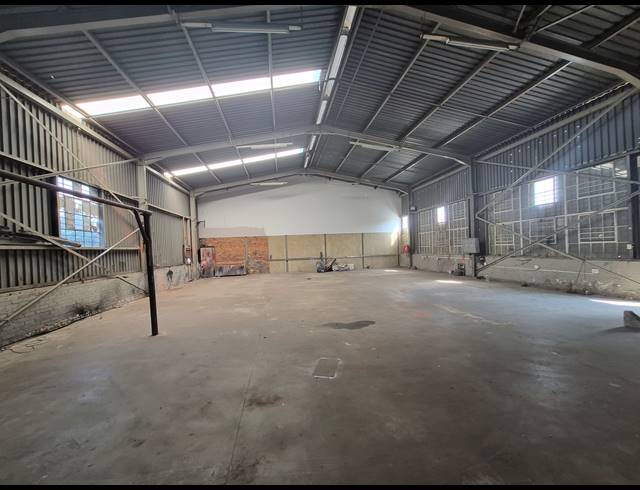 475M² MINI FACTORY TO LET IN DENVER